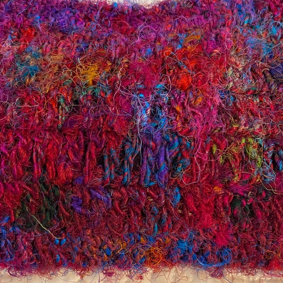 Handmade silk Multicolor Knit Crossbody Bag - Vibrant Pink & Red - Picture 12 of 12